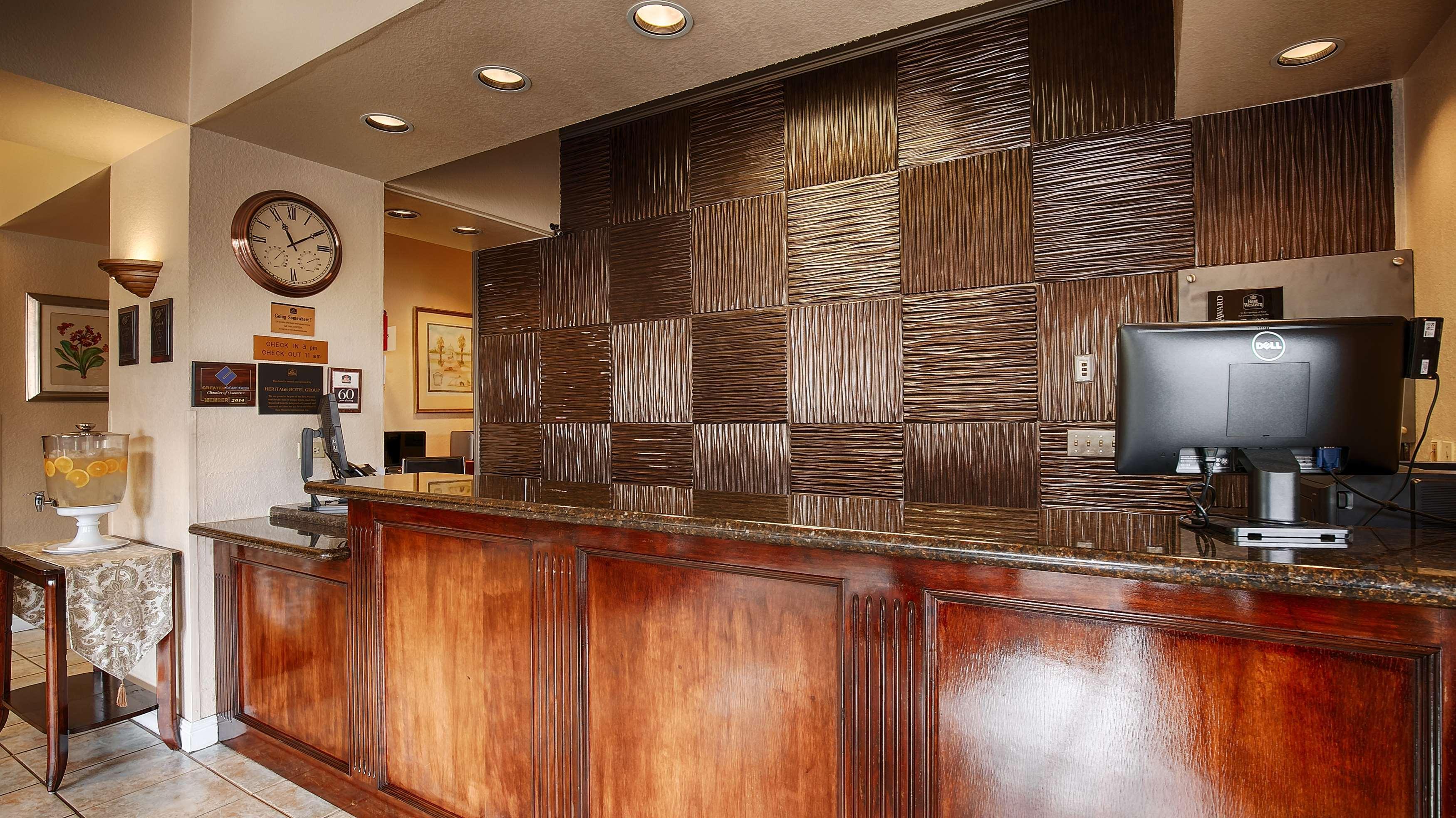 Best Western Heritage Inn Конкорд Экстерьер фото