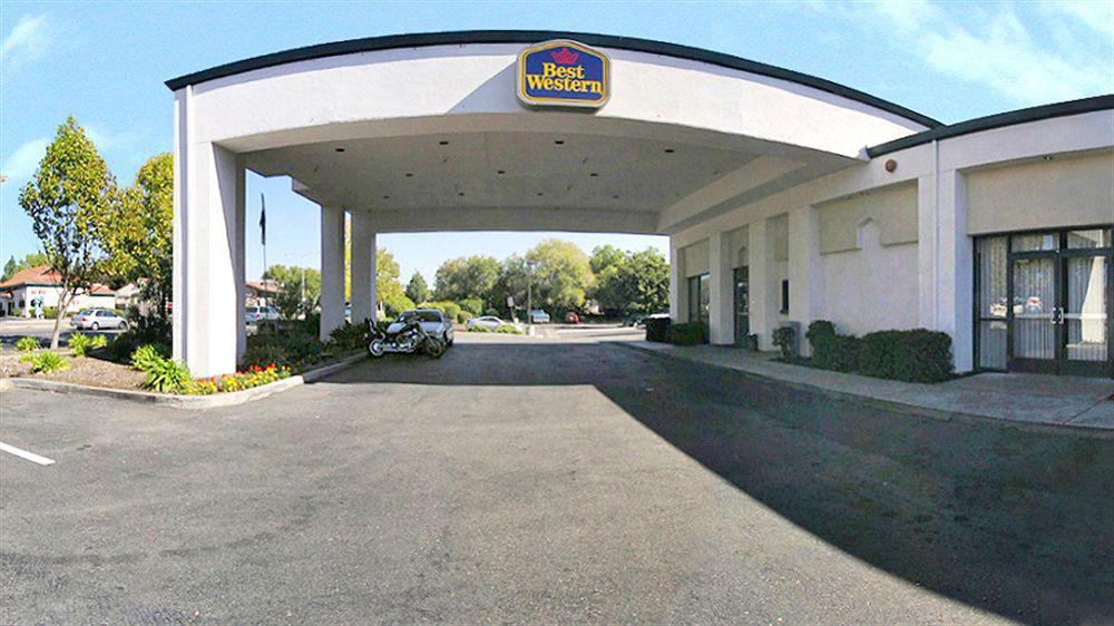 Best Western Heritage Inn Конкорд Экстерьер фото
